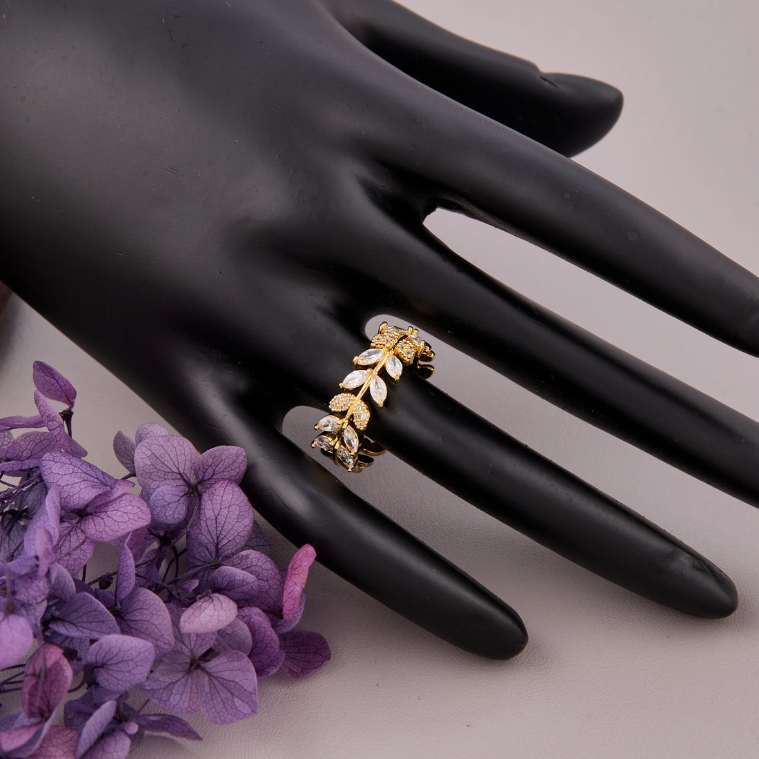 Diamond Vine Ring (Yellow Gold)
