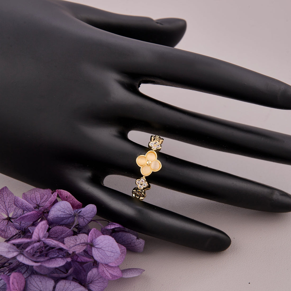 Golden Floral Vine Ring