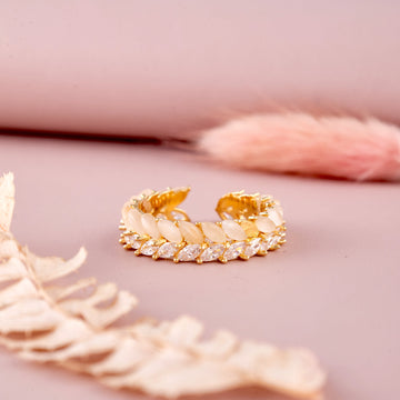 Olive Leaf Band (Yellow Gold)