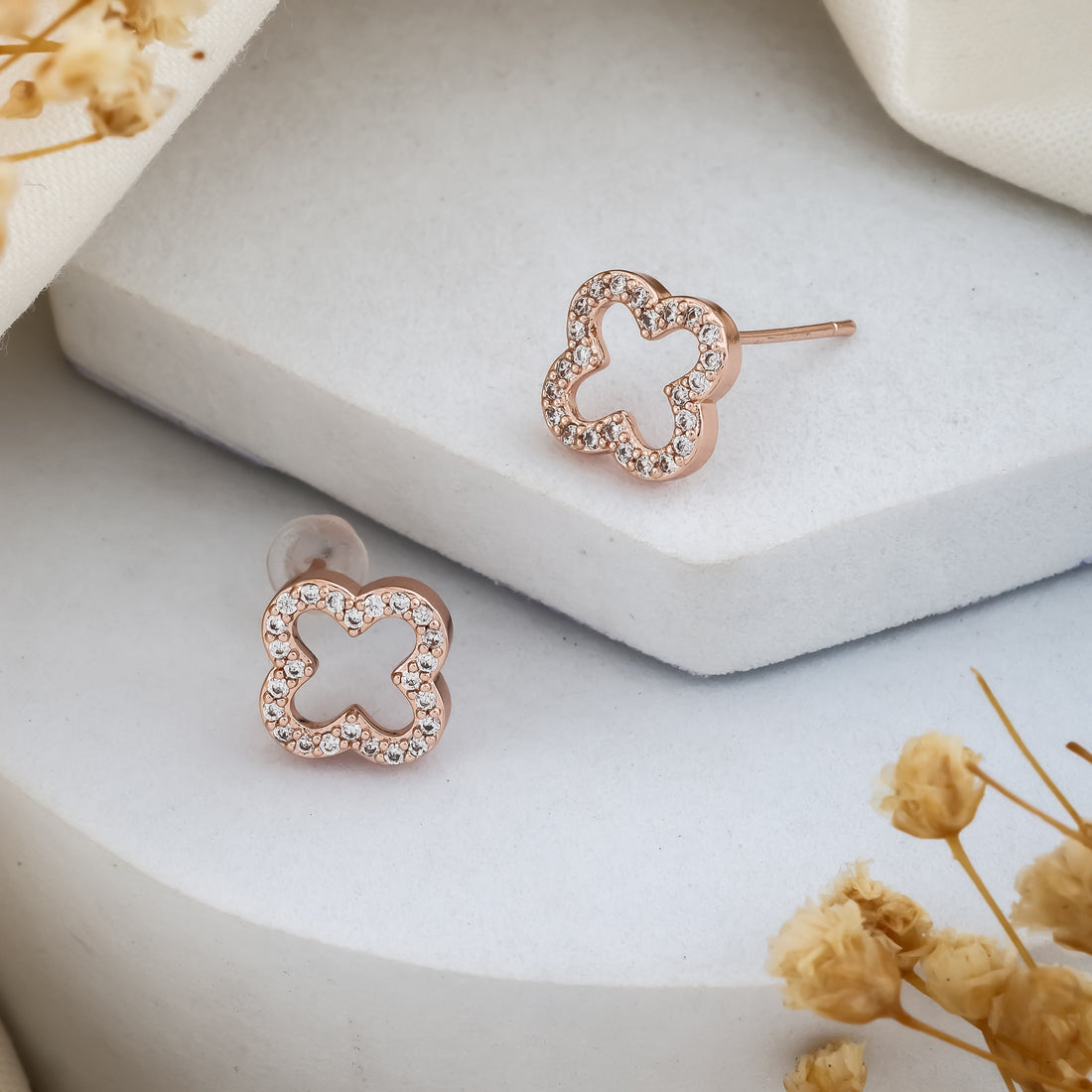 Saanvi Hoops Earrings (Rose Gold)