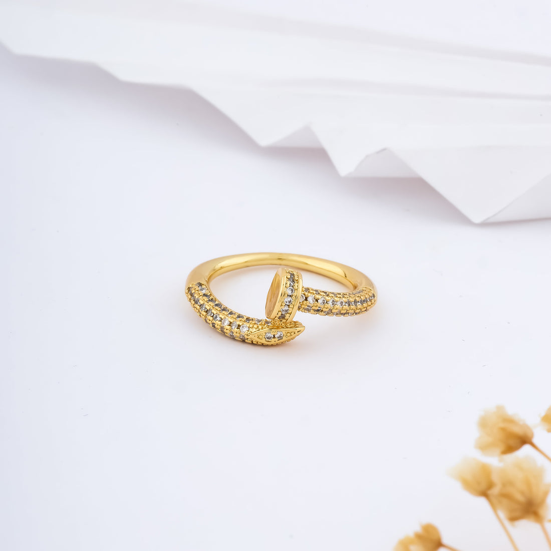 Thorned Elegance Ring (White Gold)