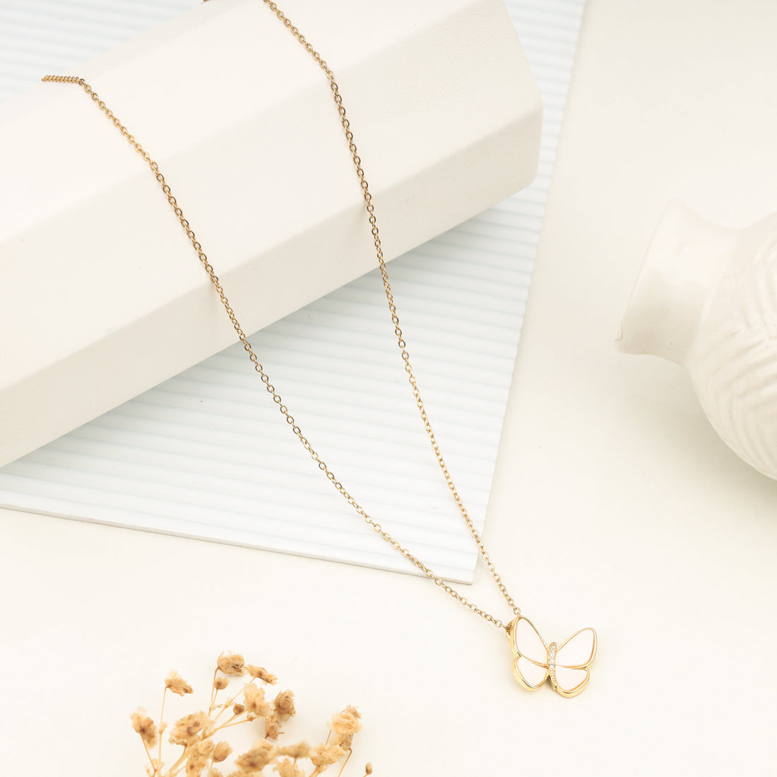 Butterfly Bliss Necklace (Yellow Gold)