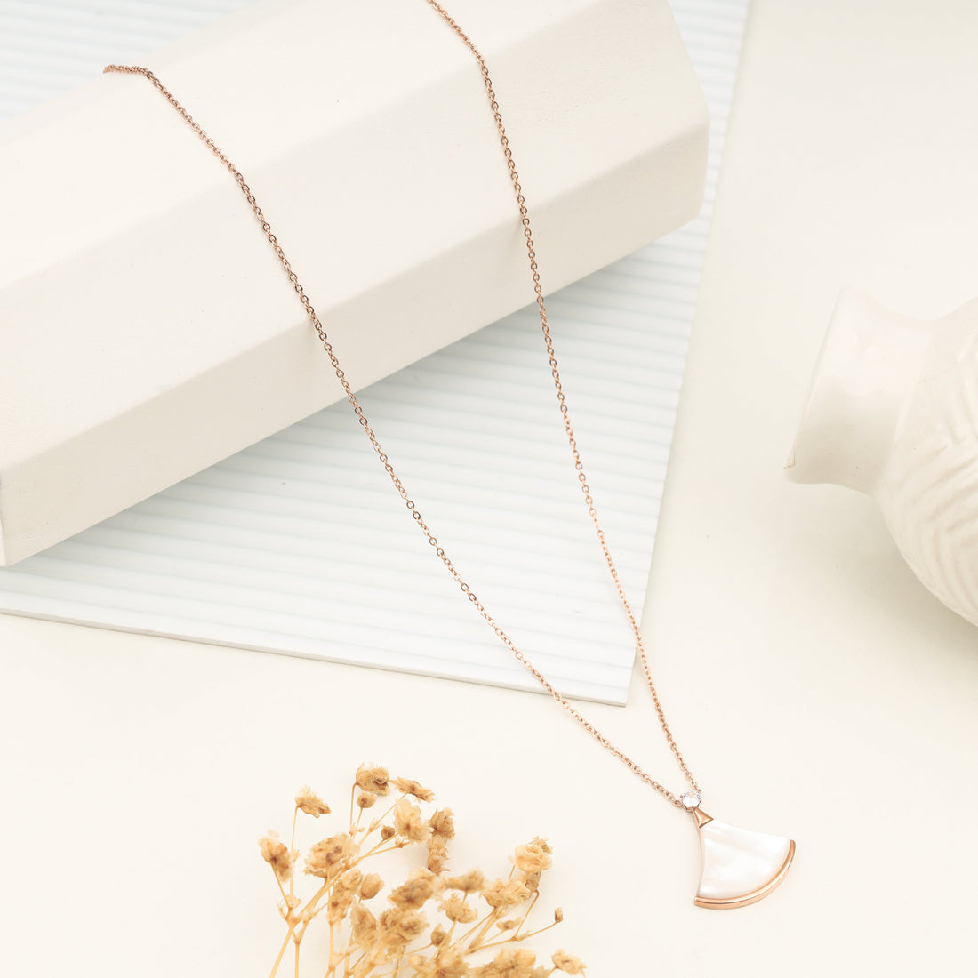 Moonlit Fan Necklace (Rose Gold)