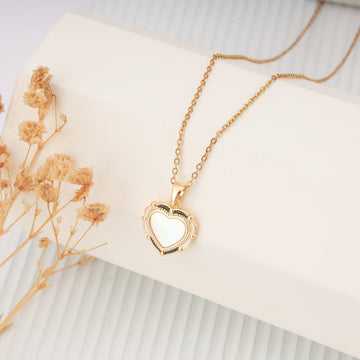 Pearlheart Necklace (Yellow Gold)