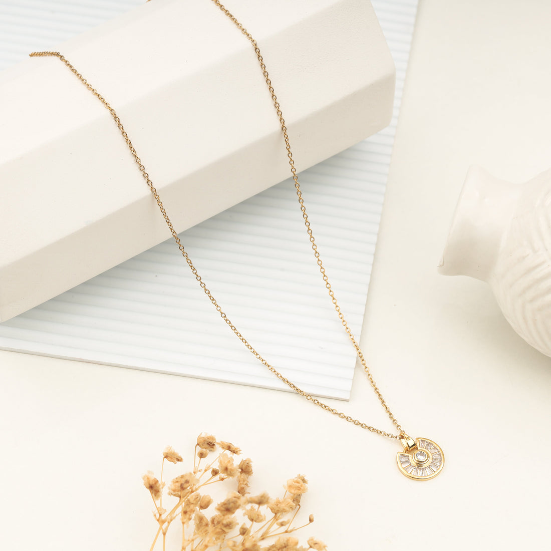 Lunar Halo Necklace (Yellow Gold)