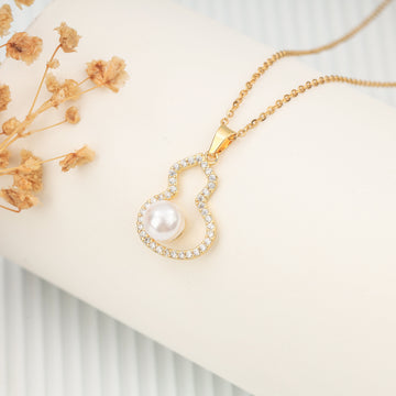 PearlAura Necklace (Yellow Gold)