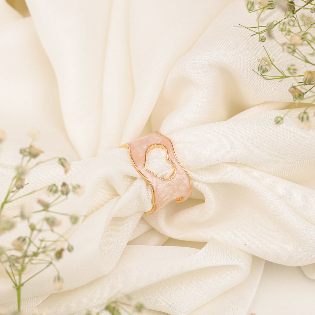 Lover’S Promise Ring (Yellow Gold)