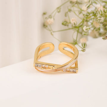Kiss Pearl And Diamond Ring (Yellow Gold)