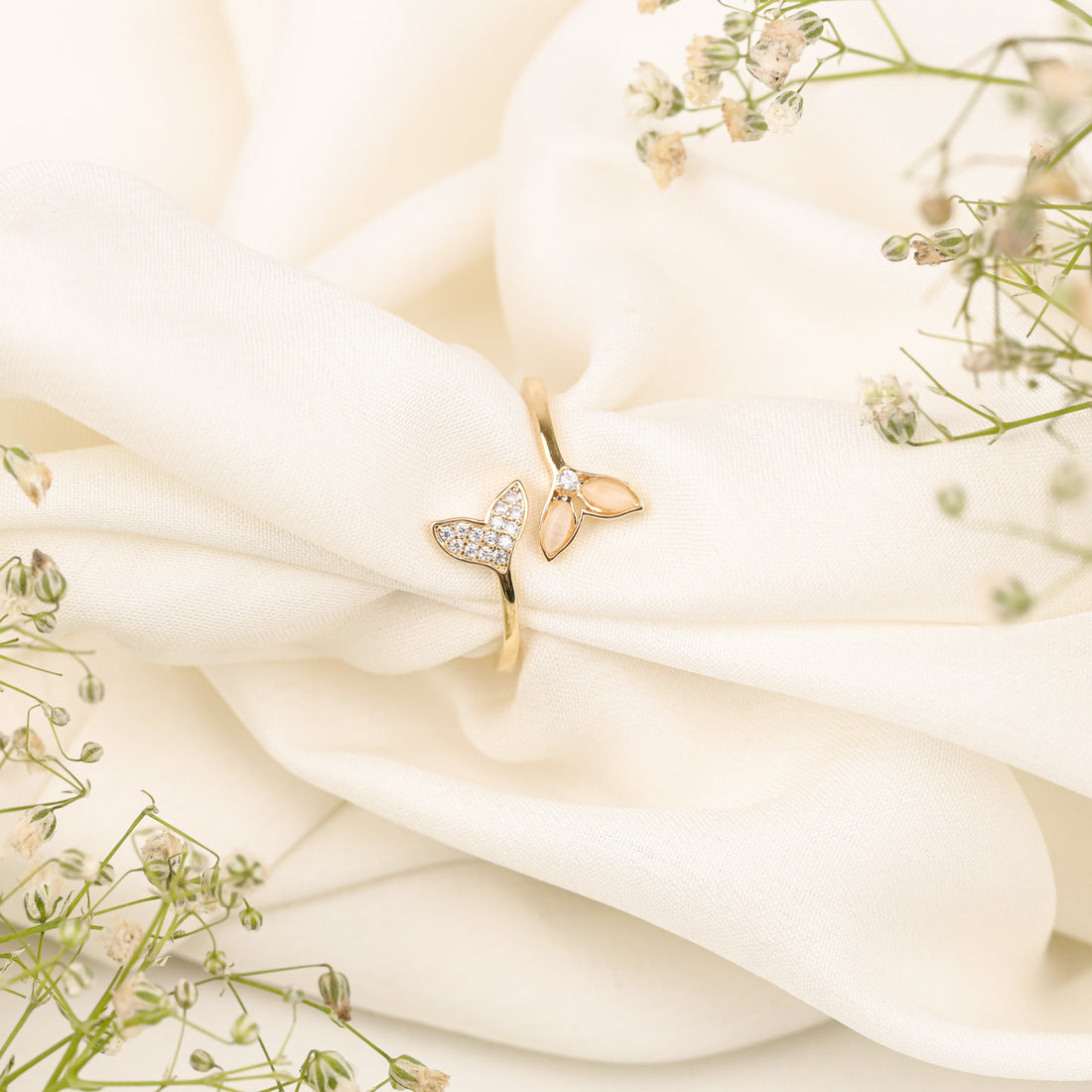 Coral Tail Ring (Yellow Gold)